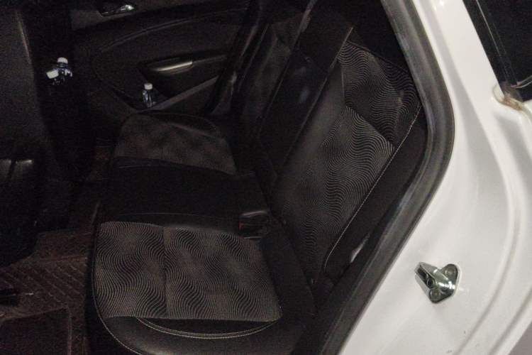 Used Buick GT 2014 XT 1.6L Automatic Fashion Edition Left Rear Seat