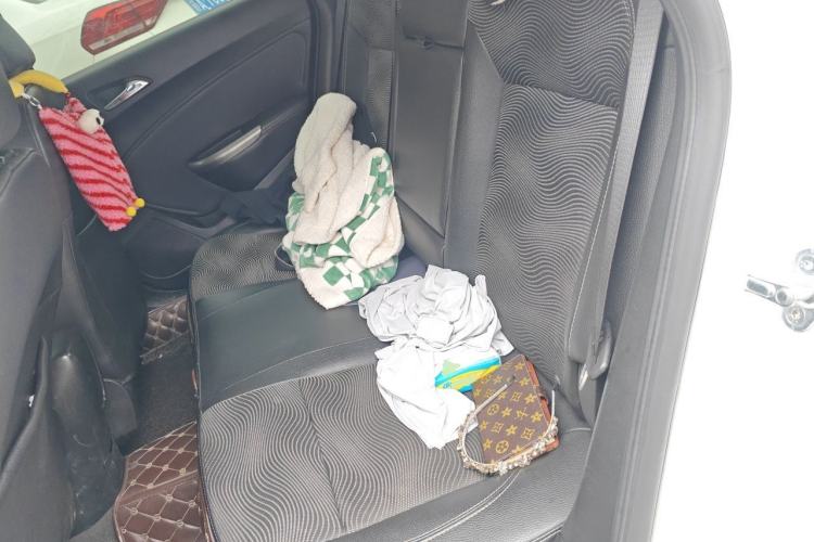 Used Buick GT 2014 XT 1.6L Automatic Fashion Edition Left Rear Seat