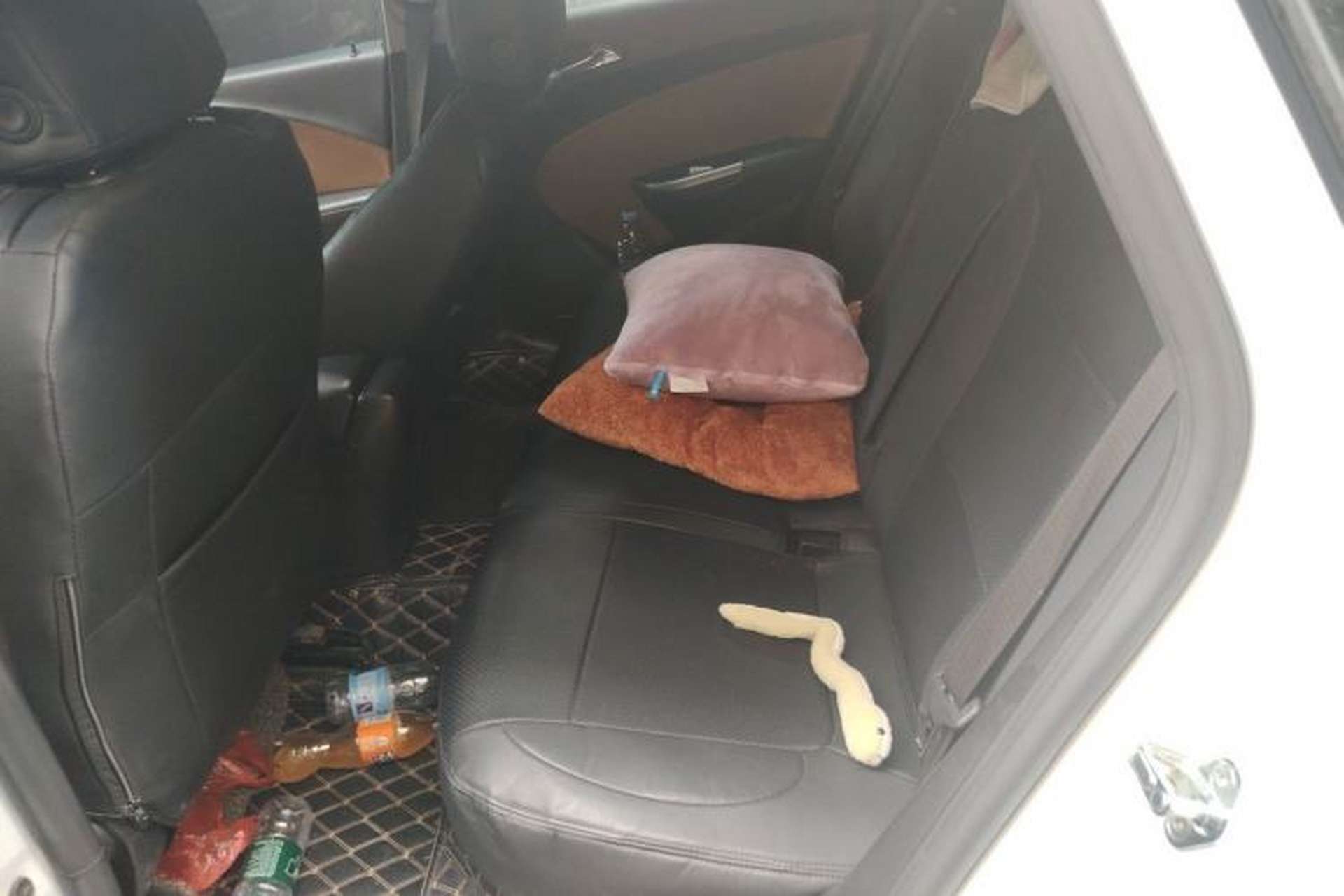 Used Buick GT 2014 XT 1.6L Automatic Fashion Edition Left Rear Seat