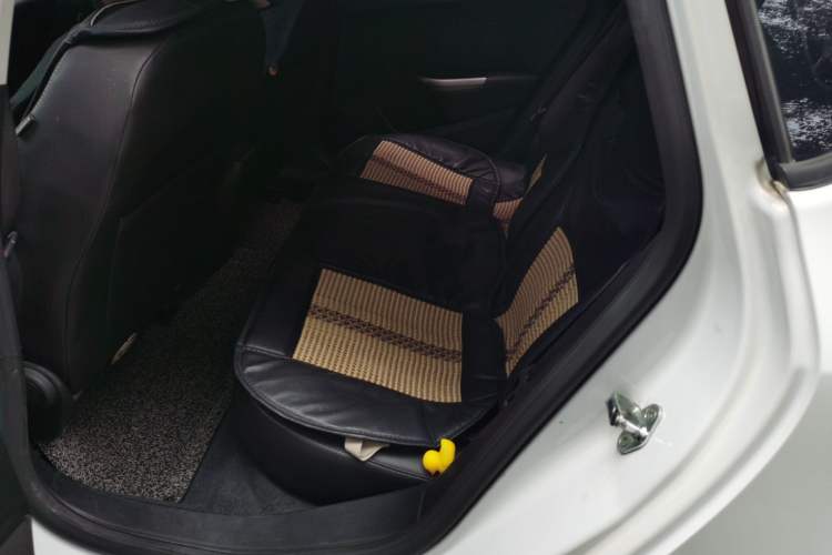 Used Buick GT 2014 XT 1.6L Automatic Fashion Edition Left Rear Seat
