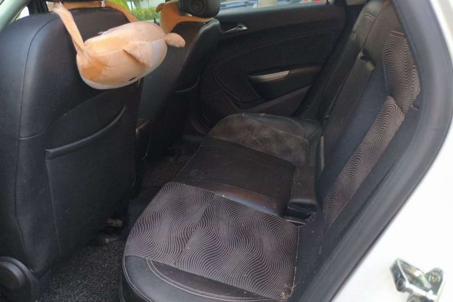 Used Buick GT 2014 XT 1.6L Automatic Fashion Edition Left Rear Seat