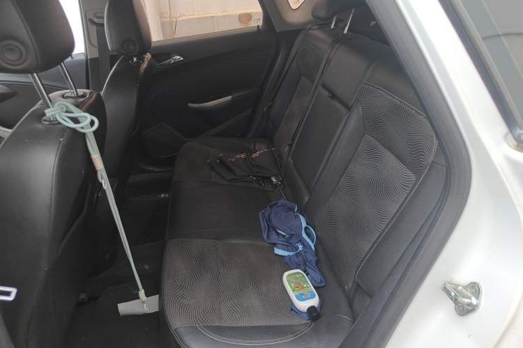 Used Buick GT 2014 XT 1.6L Automatic Fashion Edition Left Rear Seat