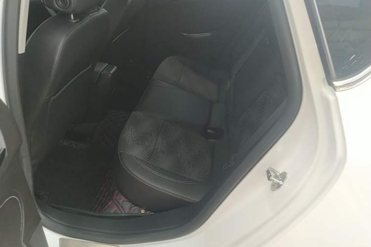 Used Buick GT 2014 XT 1.6L Automatic Fashion Edition Left Rear Seat