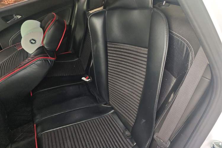 Used Buick GT 2014 XT 1.6L Automatic Fashion Edition Left Rear Seat