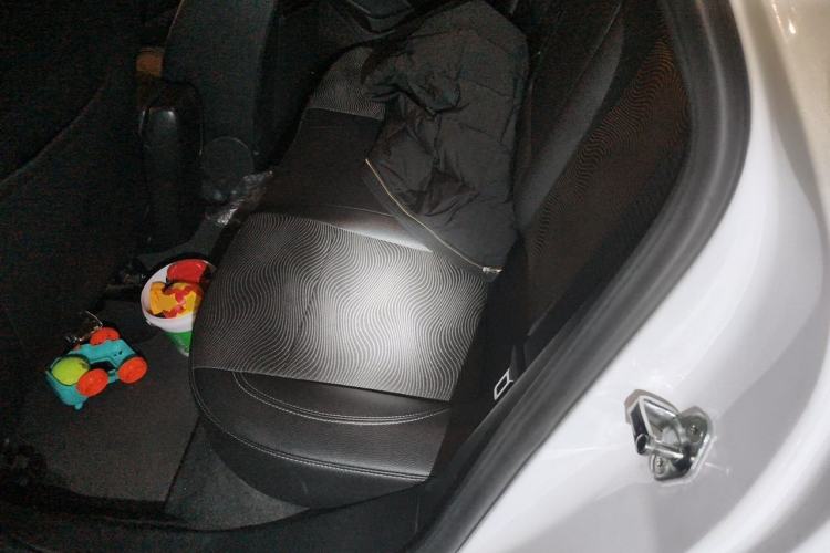 Used Buick GT 2014 XT 1.6L Automatic Fashion Edition Left Rear Seat
