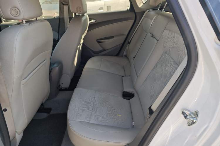 Used Buick GT 2014 XT 1.6L Automatic Fashion Edition Left Rear Seat