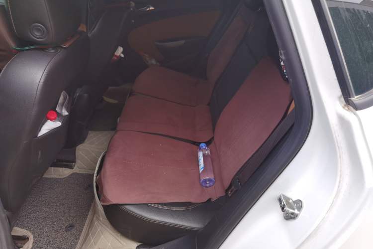 Used Buick GT 2014 XT 1.6L Automatic Fashion Edition Left Rear Seat
