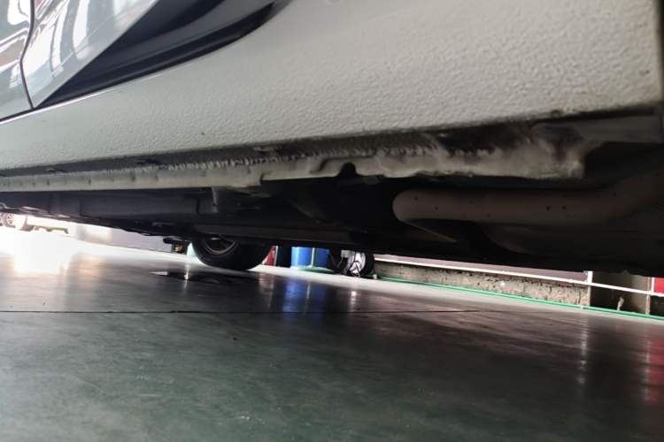 Used Buick GT 2014 XT 1.6L Automatic Fashion Edition Left Side Sill