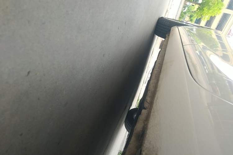 Used Buick GT 2014 XT 1.6L Automatic Fashion Edition Left Side Sill