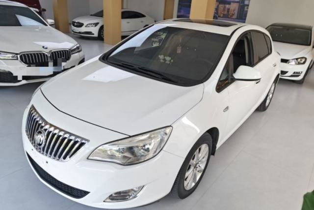 Ojetý Buick GT 2014 XT 1.6L Automatic Fashion Edition