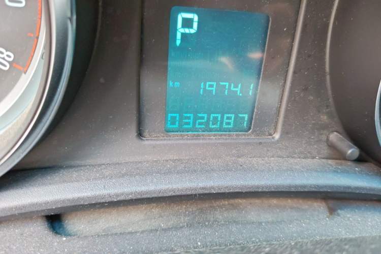 Used Buick GT 2014 XT 1.6L Automatic Fashion Edition Odometer Close Up