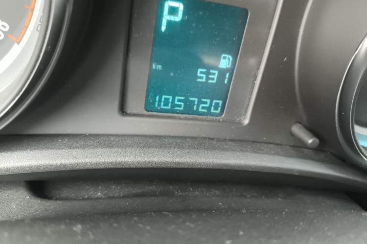 Used Buick GT 2014 XT 1.6L Automatic Fashion Edition Odometer Close Up