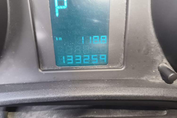 Used Buick GT 2014 XT 1.6L Automatic Fashion Edition Odometer Close Up