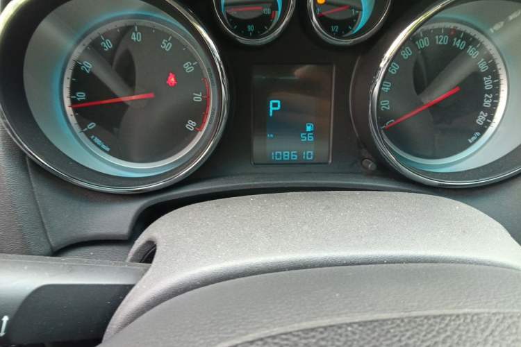Used Buick GT 2014 XT 1.6L Automatic Fashion Edition Odometer Close Up