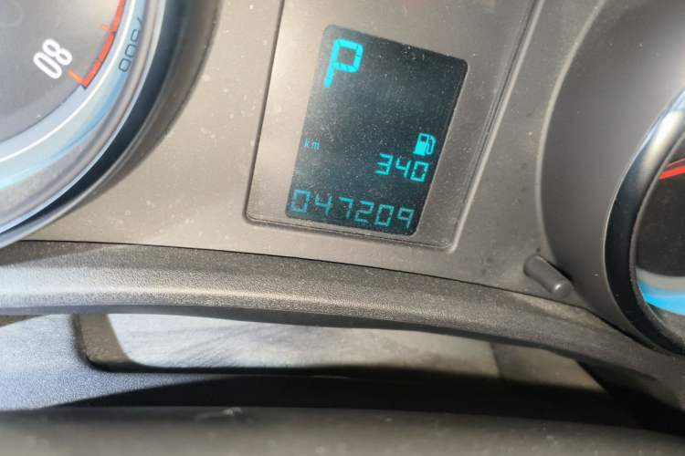 Used Buick GT 2014 XT 1.6L Automatic Fashion Edition Odometer Close Up