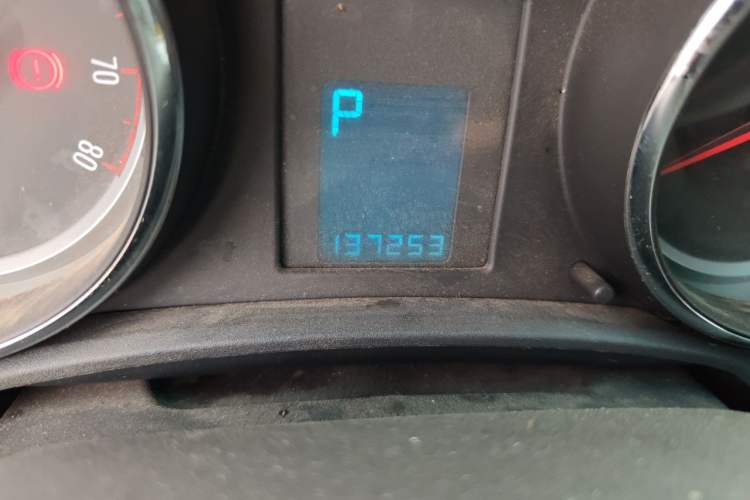Used Buick GT 2014 XT 1.6L Automatic Fashion Edition Odometer Close Up