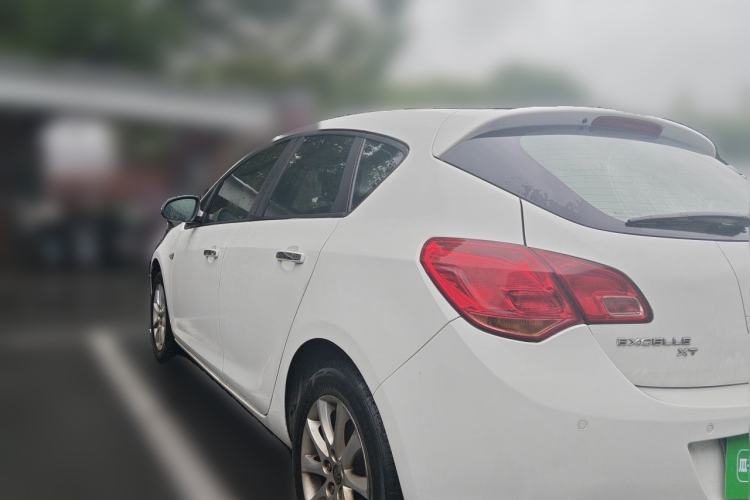 Used Buick GT 2014 XT 1.6L Automatic Fashion Edition Rear Left 45 Deg