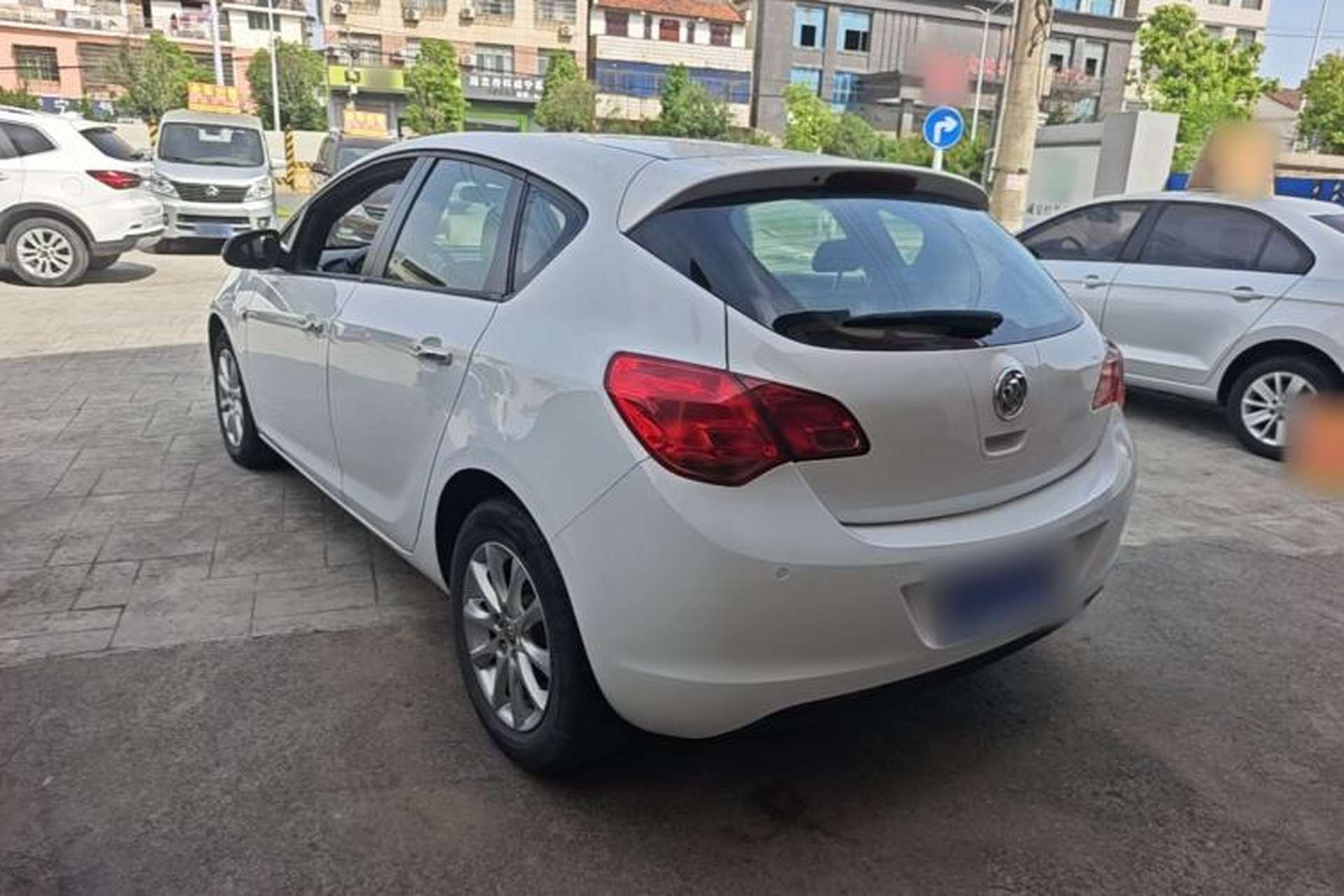 Used Buick GT 2014 XT 1.6L Automatic Fashion Edition Rear Left 45 Deg
