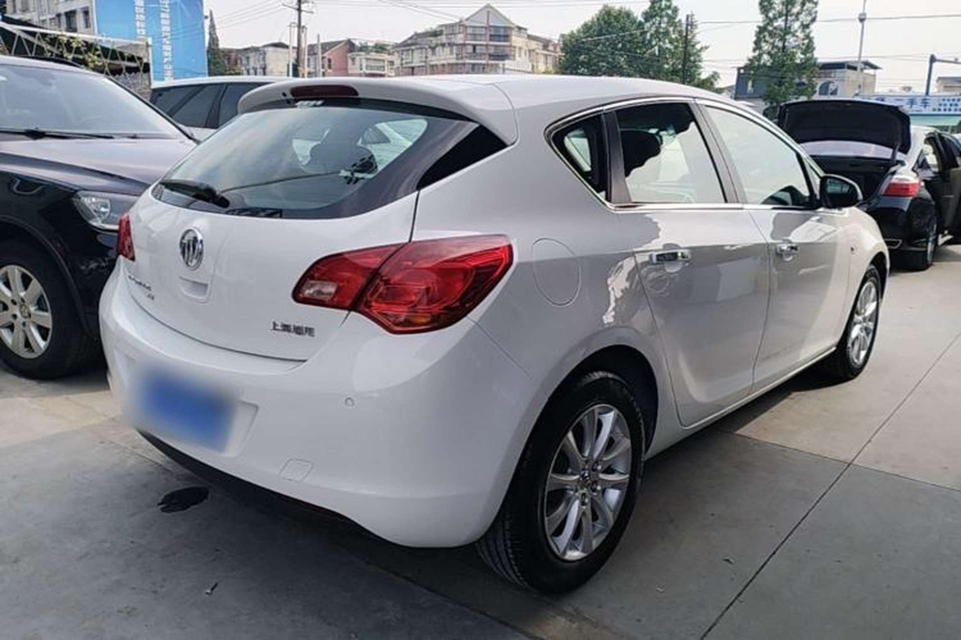 Used Buick GT 2014 XT 1.6L Automatic Fashion Edition Rear Right 45 Deg