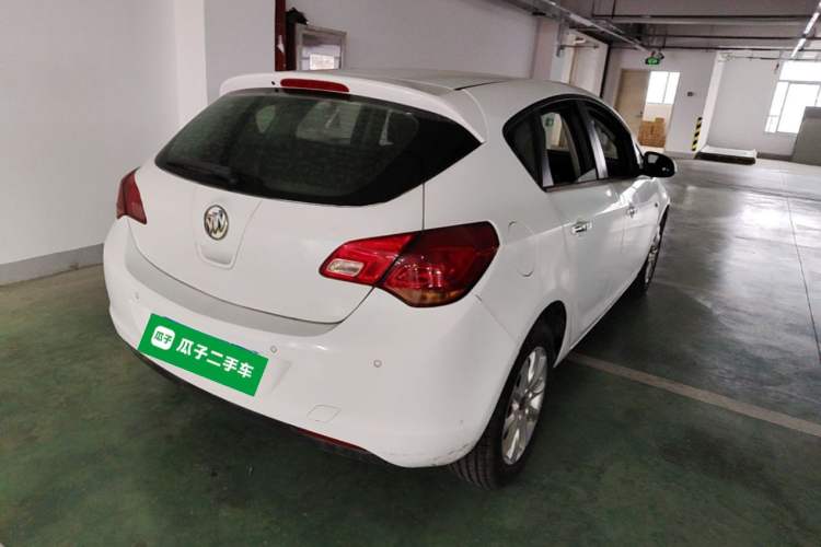 Used Buick GT 2014 XT 1.6L Automatic Fashion Edition Rear Right 45 Deg