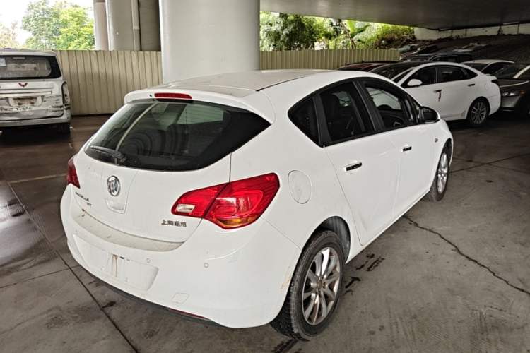 Used Buick GT 2014 XT 1.6L Automatic Fashion Edition Rear Right 45 Deg