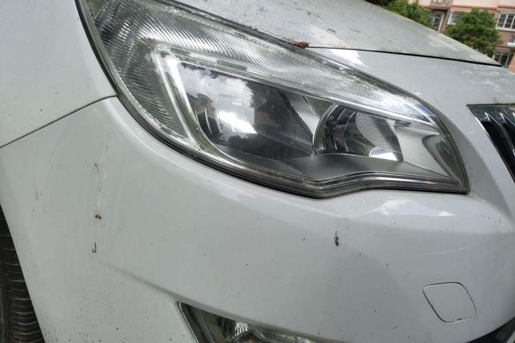 Used Buick GT 2014 XT 1.6L Automatic Fashion Edition Right Front Headlight