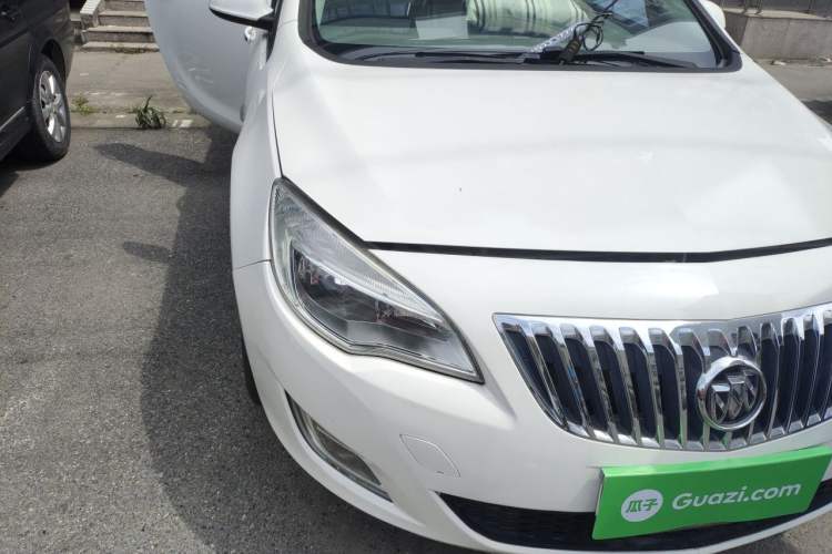 Used Buick GT 2014 XT 1.6L Manual Entry-Level Model Right Front Headlight