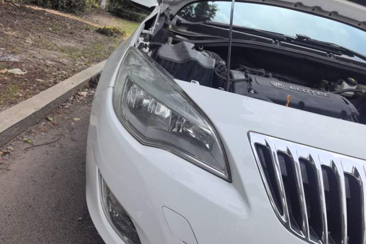 Used Buick GT 2014 XT 1.6L Automatic Fashion Edition Right Front Headlight