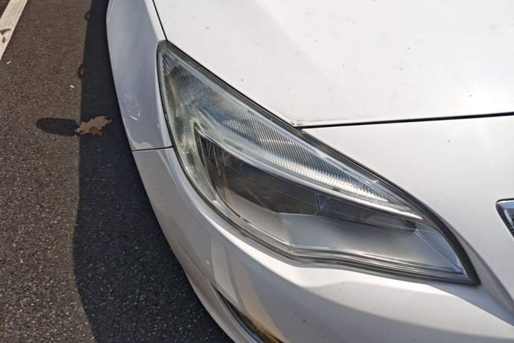 Used Buick GT 2014 XT 1.6L Automatic Fashion Edition Right Front Headlight