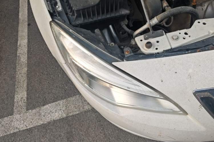 Used Buick GT 2014 XT 1.6L Manual Entry-Level Model Right Front Headlight