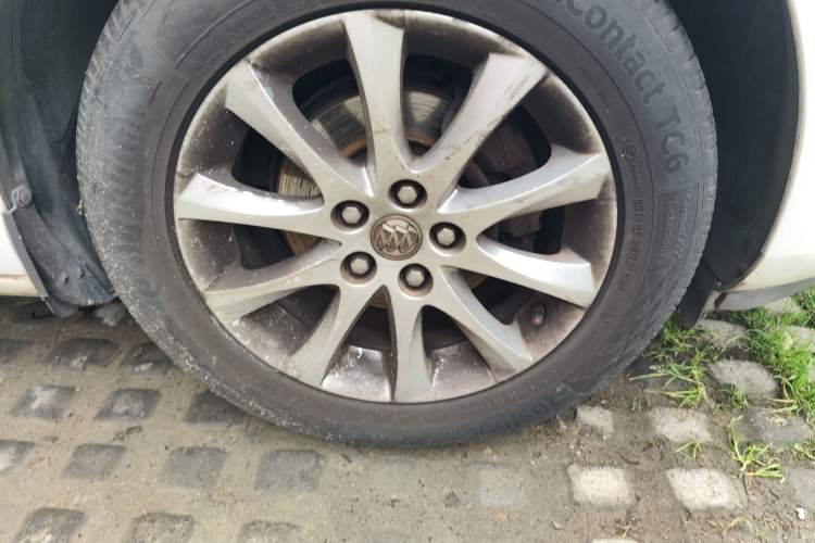 Used Buick GT 2014 XT 1.6L Automatic Fashion Edition Right Front Wheel Hub
