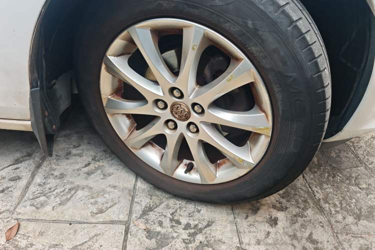 Used Buick GT 2014 XT 1.6L Automatic Fashion Edition Right Front Wheel Hub