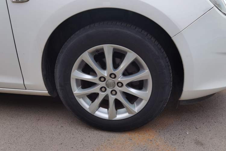 Used Buick GT 2014 XT 1.6L Automatic Fashion Edition Right Front Wheel Hub