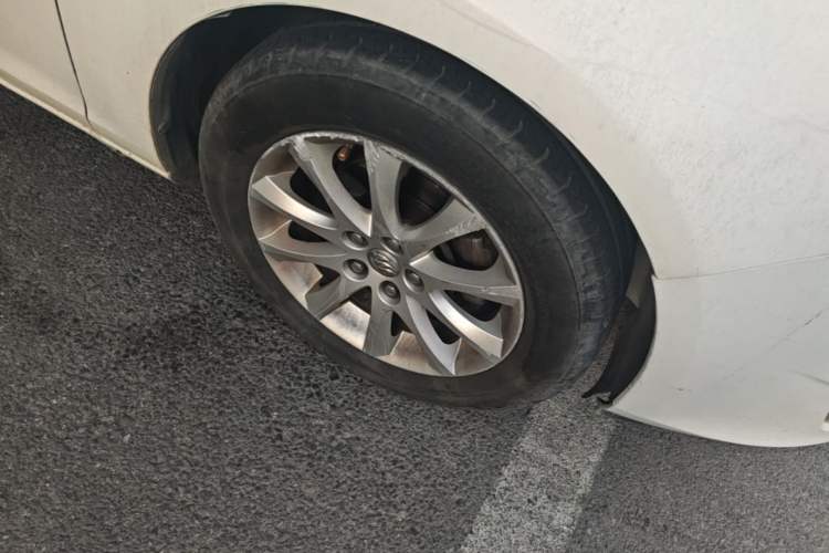 Used Buick GT 2014 XT 1.6L Manual Entry-Level Model Right Front Wheel Hub