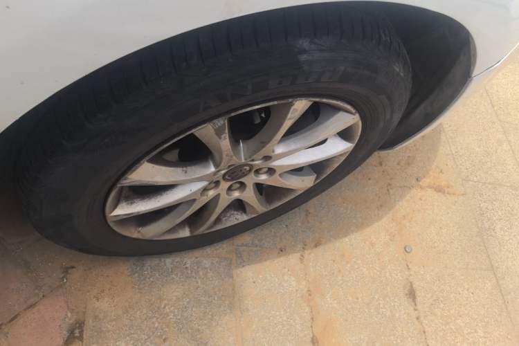 Used Buick GT 2014 XT 1.6L Automatic Fashion Edition Right Rear Wheel Hub