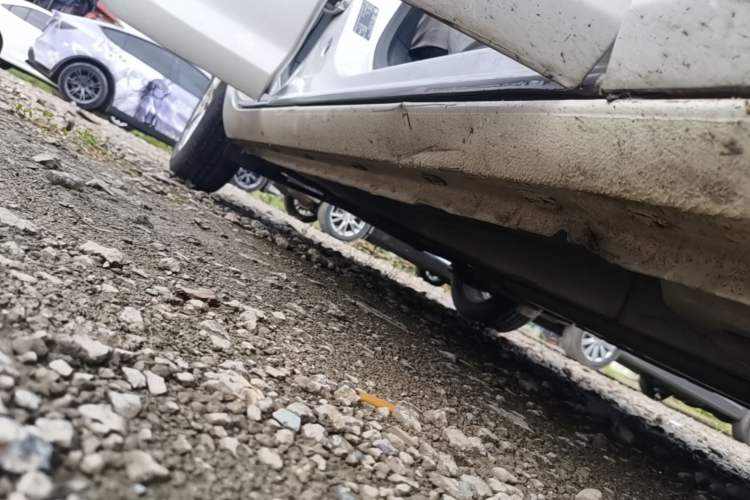 Used Buick GT 2014 XT 1.6L Automatic Fashion Edition Right Side Sill