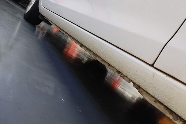 Used Buick GT 2014 XT 1.6L Automatic Fashion Edition Right Side Sill