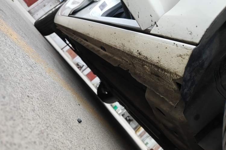 Used Buick GT 2014 XT 1.6L Automatic Fashion Edition Right Side Sill