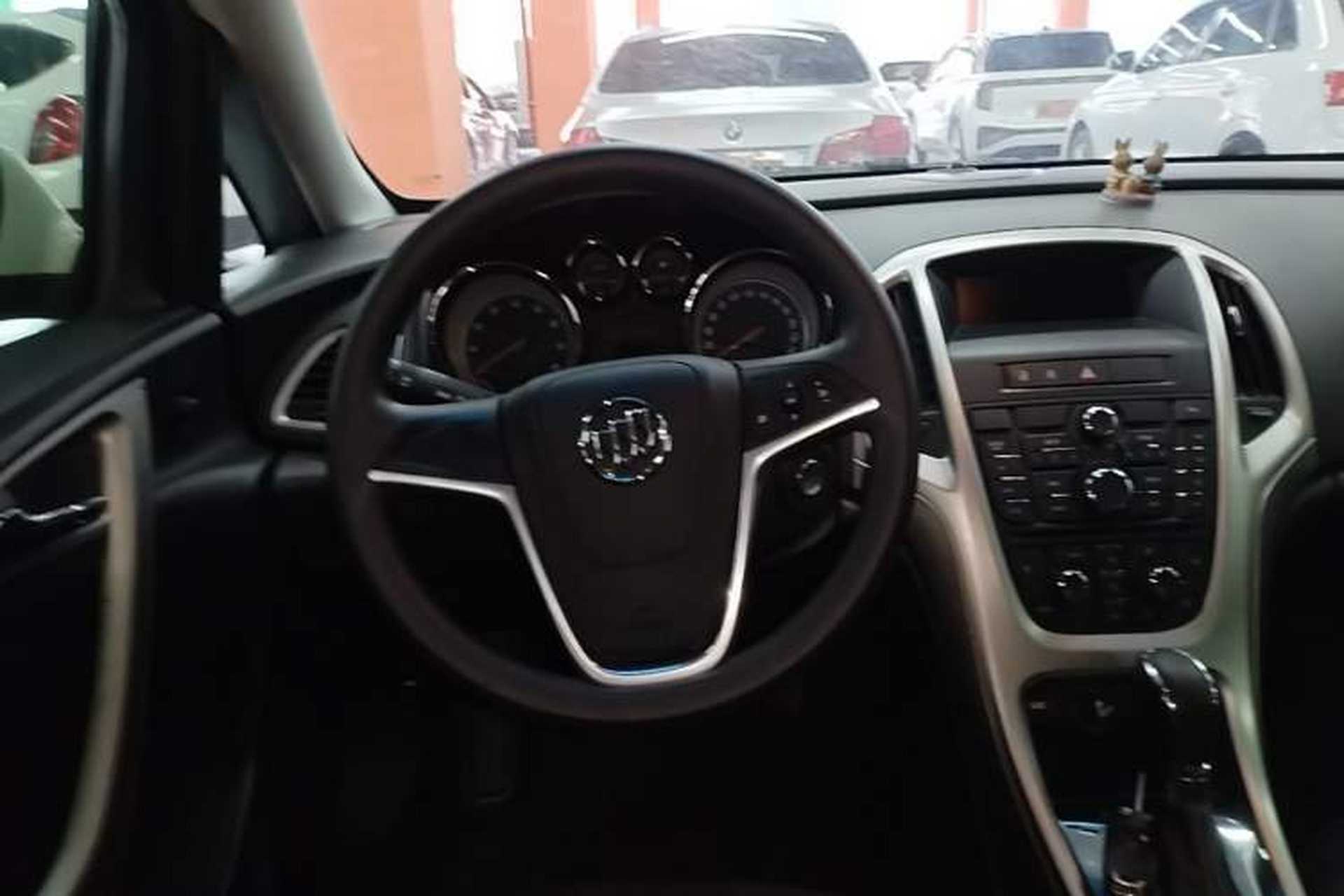 Used Buick GT 2014 XT 1.6L Automatic Fashion Edition Steering Wheel