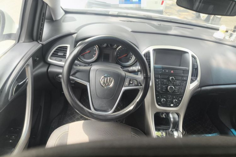 Used Buick GT 2014 XT 1.6L Automatic Fashion Edition Steering Wheel