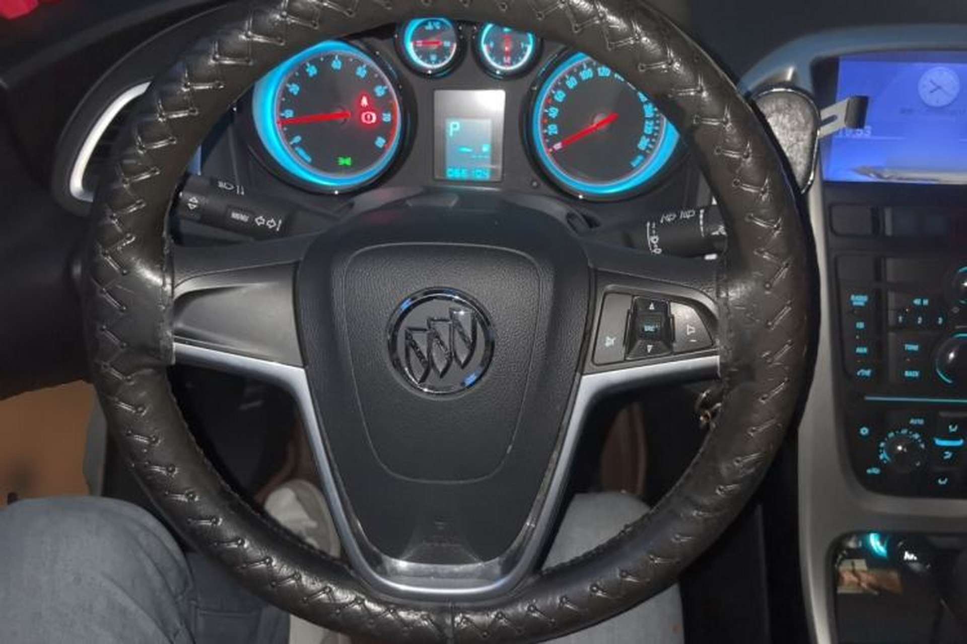 Used Buick GT 2014 XT 1.6L Automatic Fashion Edition Steering Wheel