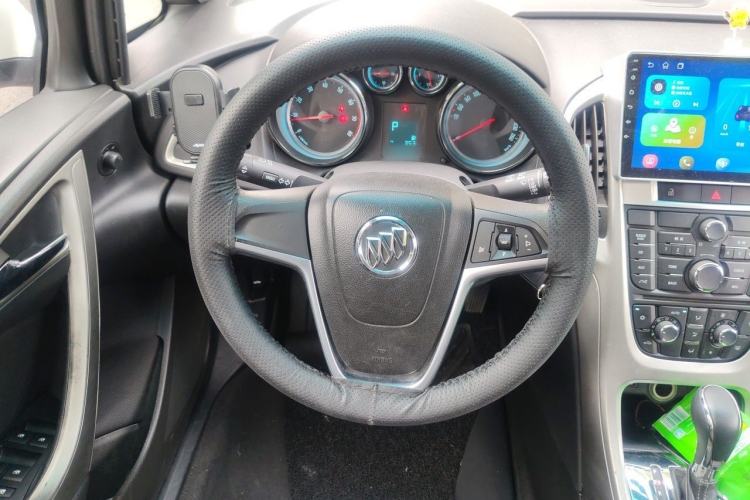 Used Buick GT 2014 XT 1.6L Automatic Fashion Edition Steering Wheel