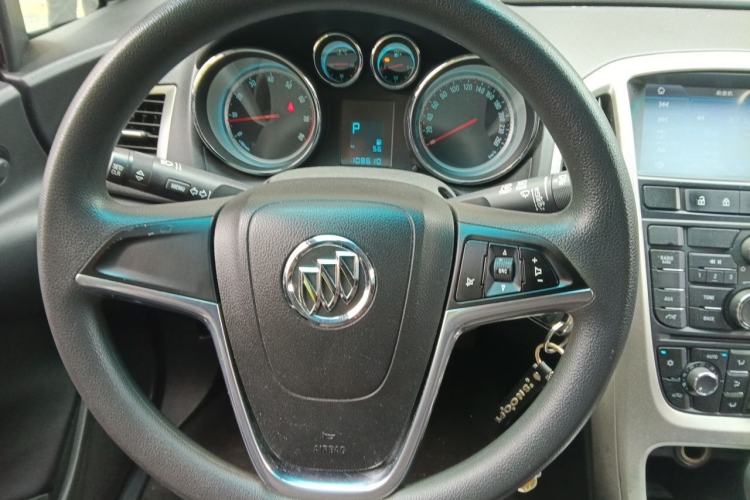Used Buick GT 2014 XT 1.6L Automatic Fashion Edition Steering Wheel