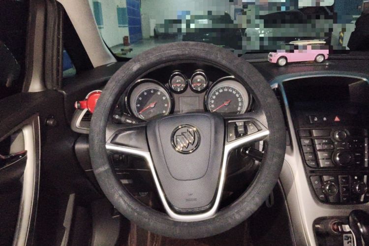 Used Buick GT 2014 XT 1.6L Automatic Fashion Edition Steering Wheel