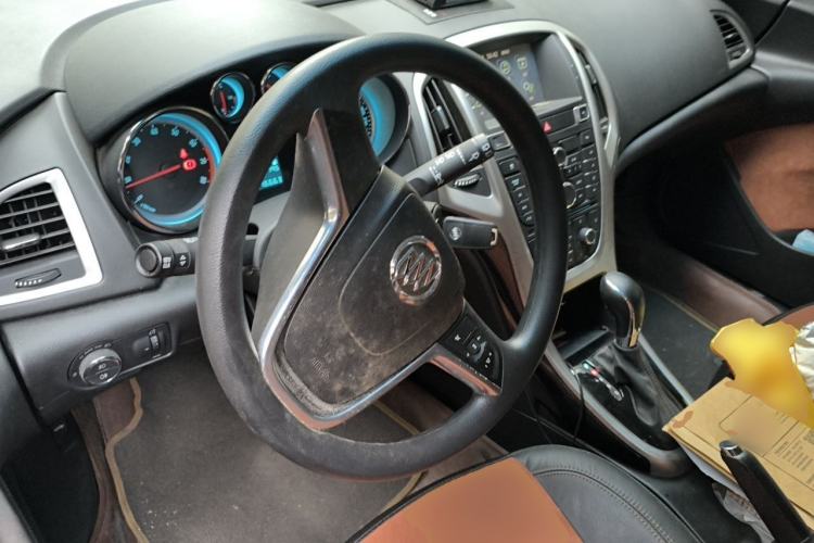 Used Buick GT 2014 XT 1.6T Automatic New Sharp Sport Edition Steering Wheel