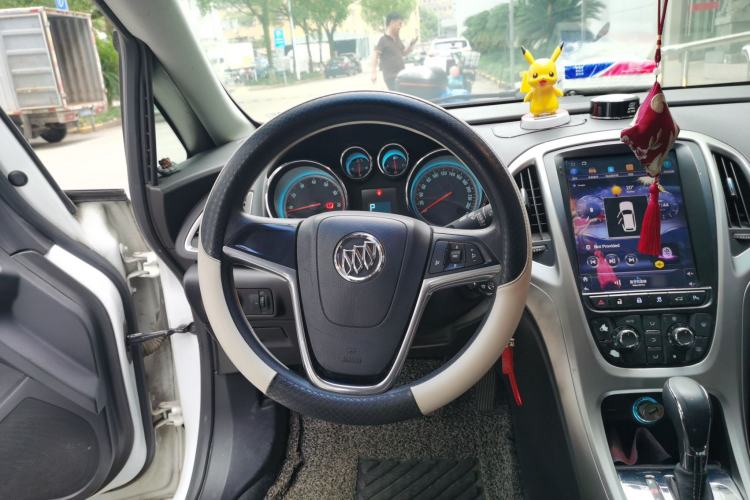 Used Buick GT 2014 XT 1.6L Automatic Fashion Edition Steering Wheel