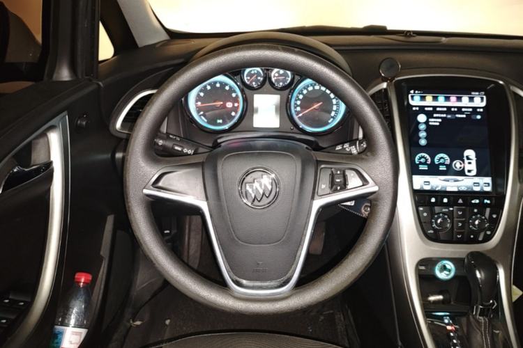 Used Buick GT 2014 XT 1.6L Automatic Fashion Edition Steering Wheel