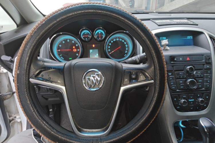 Used Buick GT 2014 XT 1.6L Automatic Fashion Edition Steering Wheel