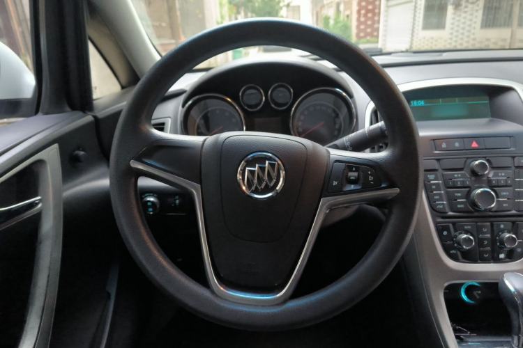 Used Buick GT 2014 XT 1.6L Automatic Fashion Edition Steering Wheel