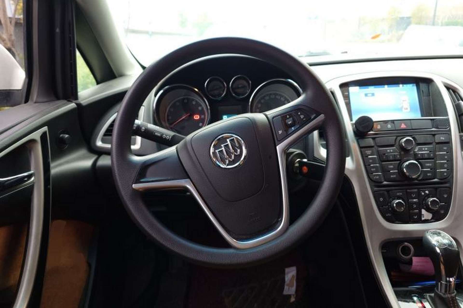 Used Buick GT 2014 XT 1.6L Automatic Comfort Edition Steering Wheel